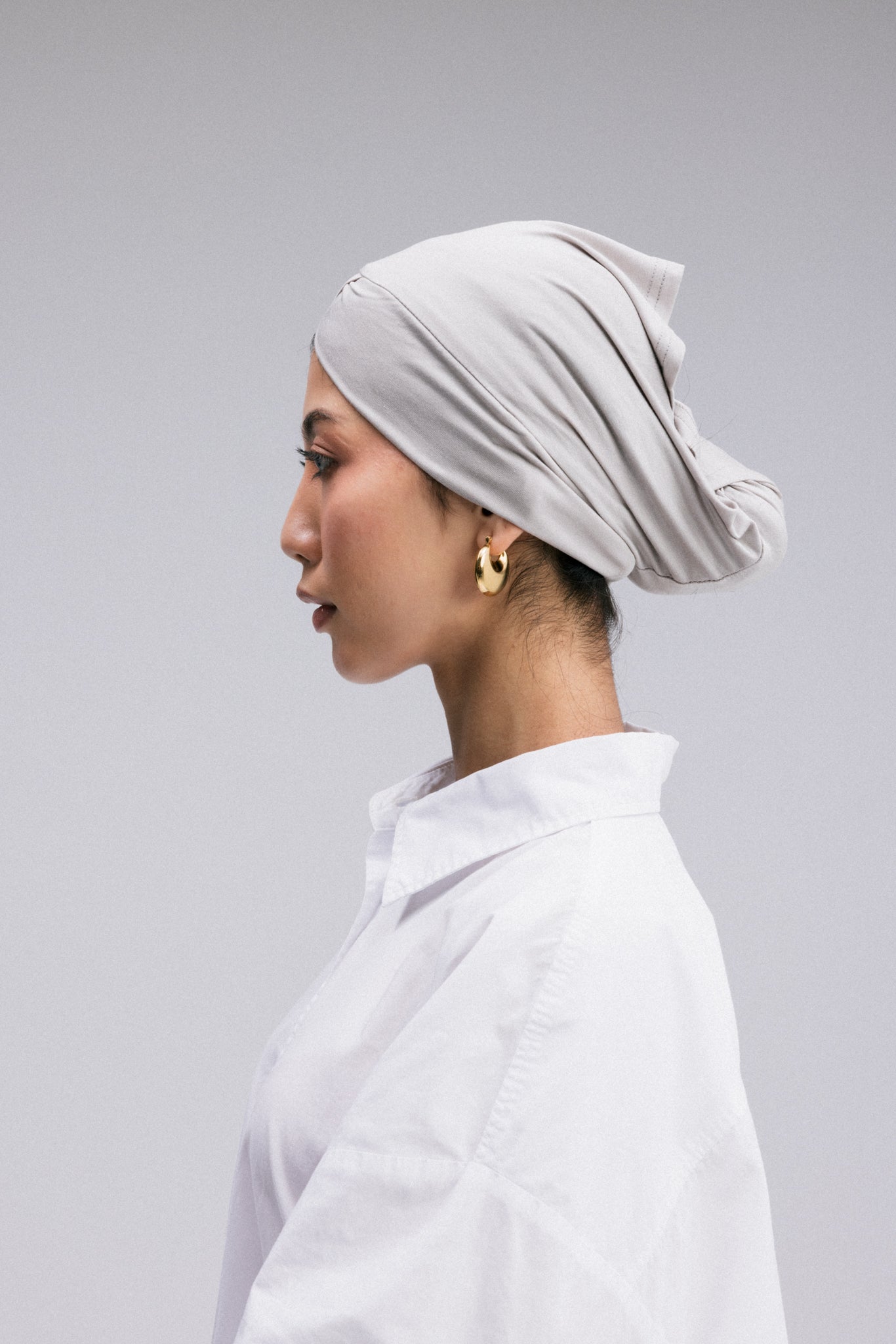 Overlay hijab undercaps featuring a stylish  criss cross design.