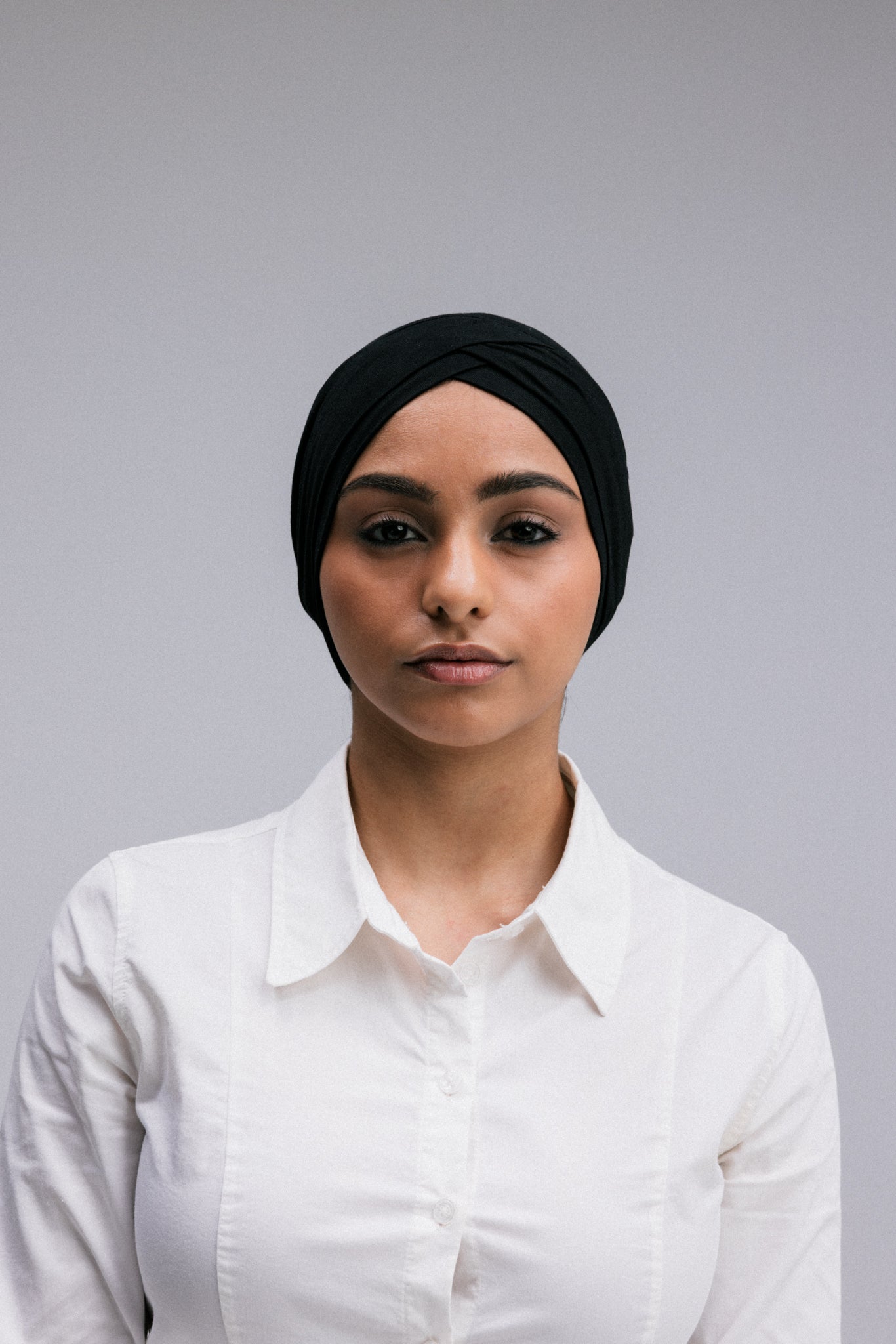 Overlay hijab undercaps featuring a stylish  criss cross design.