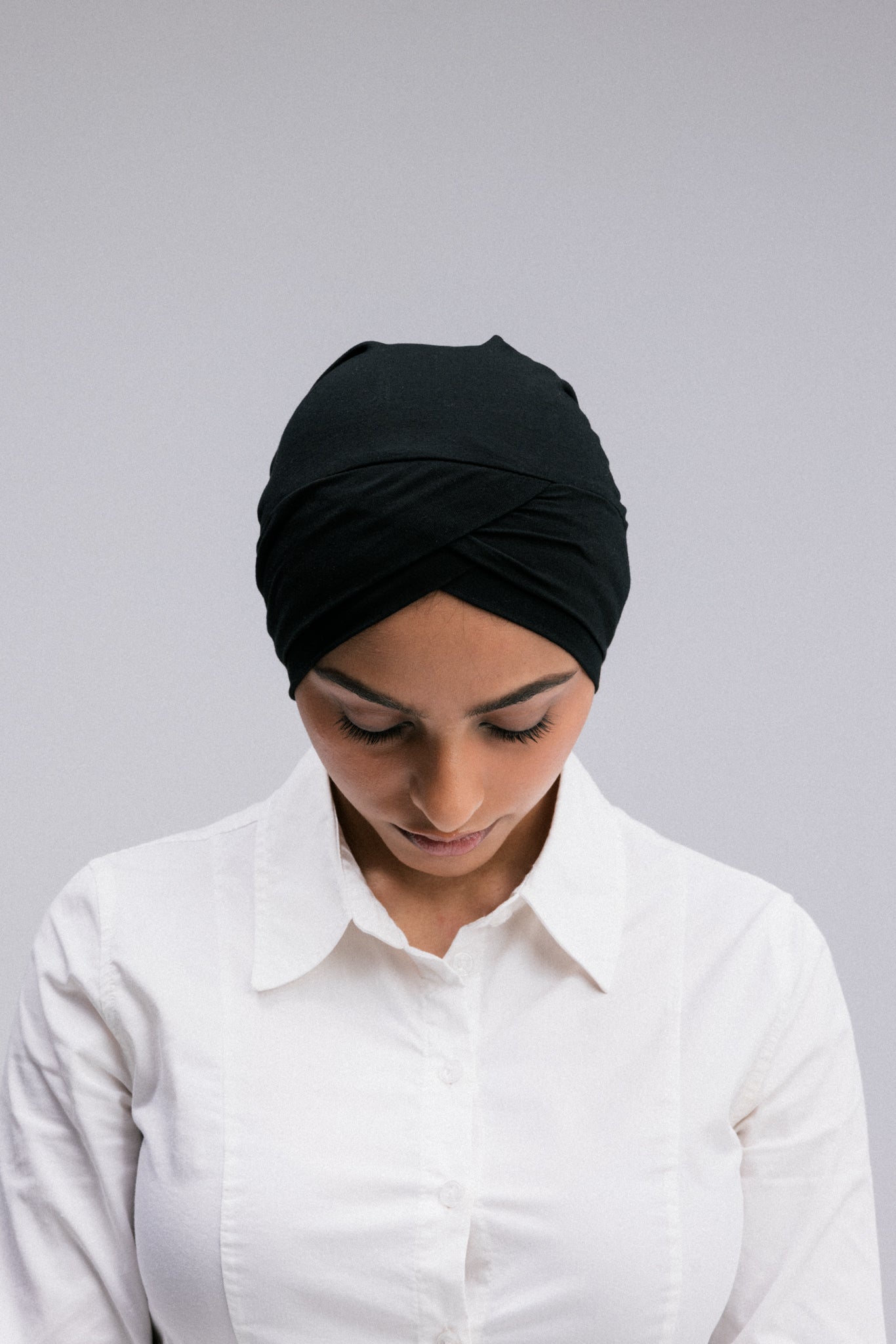 Overlay hijab undercaps featuring a stylish  criss cross design.