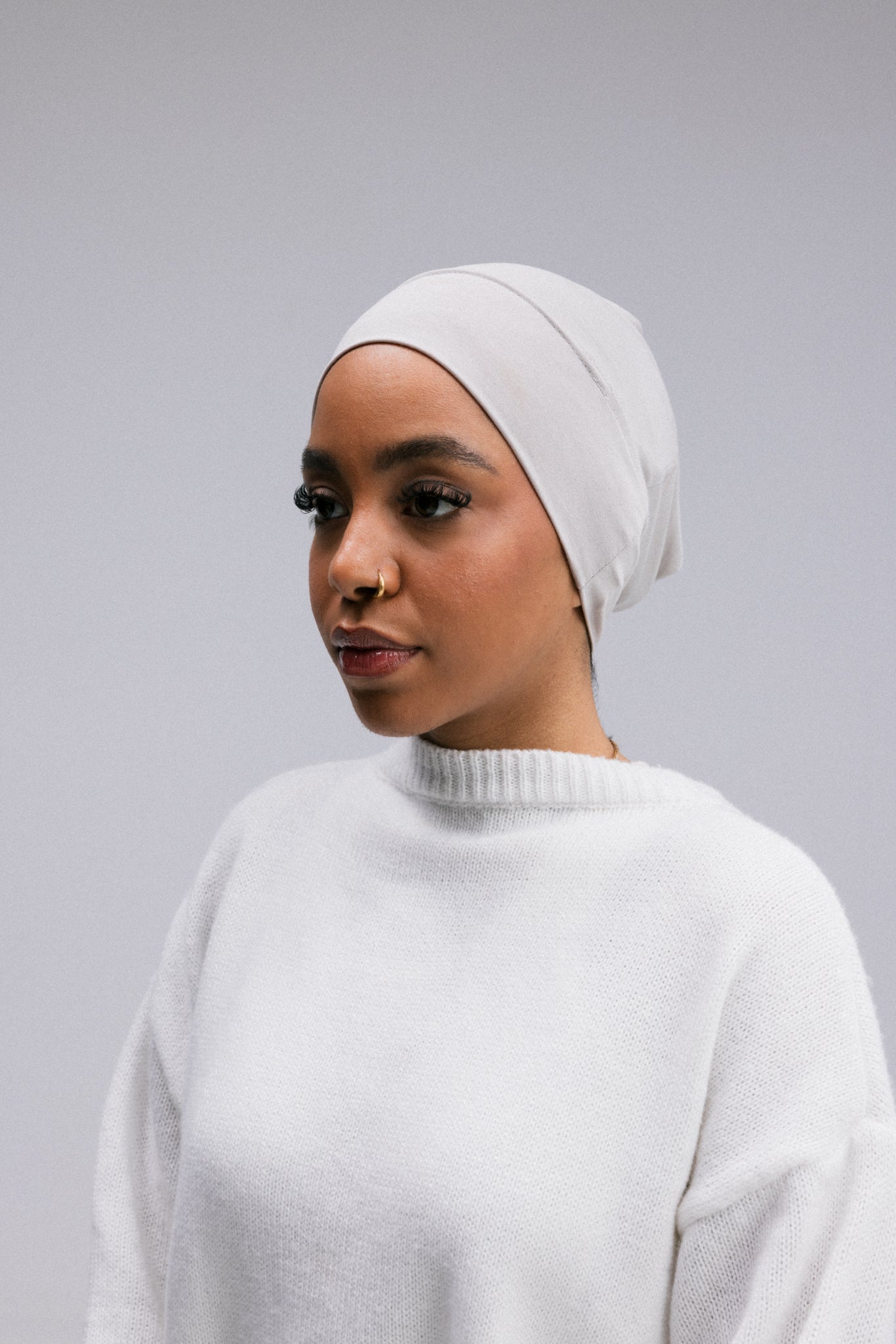 Experience the perfect blend of comfort and practicality with the Overlay hijab square undercaps.